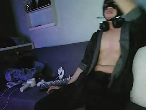 boyhigh1997 在線直播表演