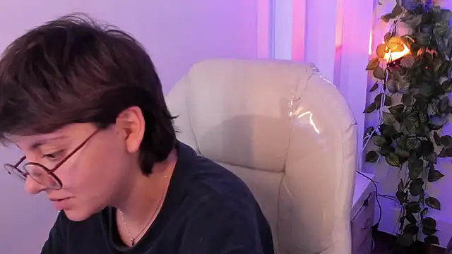 Nathaly_ds Obrolan Langsung XXX