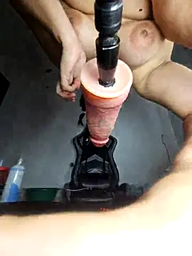 big_pusyy's Webcam Show