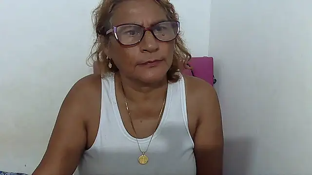 charrysexy1's Webcam Show