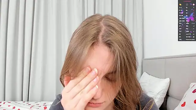 ErinnPieloch Show in webcam