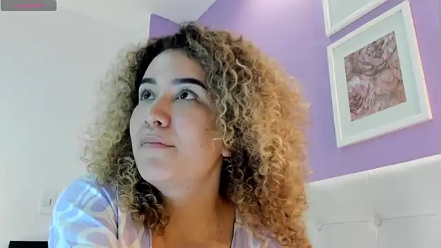 Charlotte11-11 – Naživo XXX chat