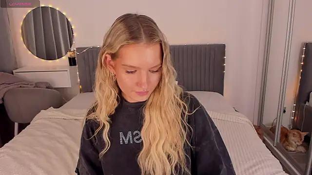 CassieRayss 即時 XXX 聊天