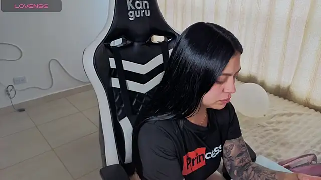 Victoryyy_ Chat XXX in diretta