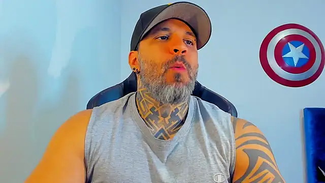 JoshRigby 即時 XXX 聊天