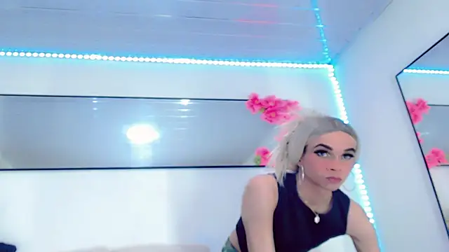 Karla_hot777: διαδικτυακό σόου στην κάμερα