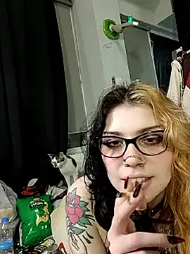 whatevaandissues Webcam-Show