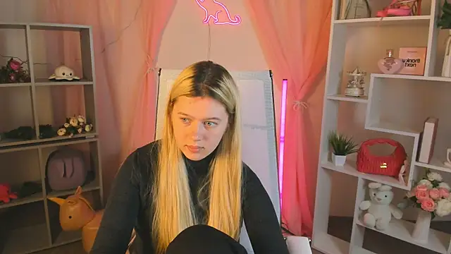 CelestineMauriac Chat XXX in diretta