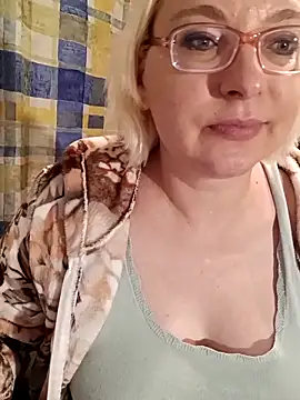 VikaKing Chat XXX in diretta