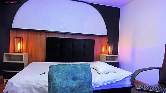 Skinny_Mac Live XXX-Chat