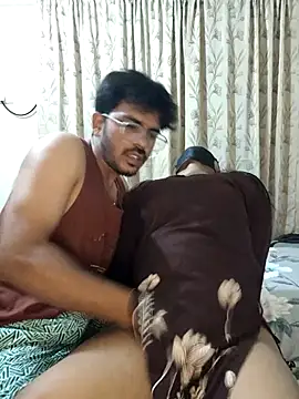 MIDNIGHT_STAR110のライブXXXチャット