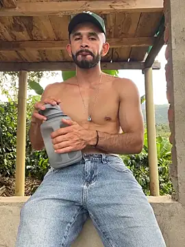 Jacksonfranco 现场XXX聊天