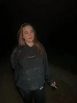 Luna_LynnのライブXXXチャット