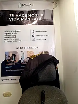 Valentina--1のライブXXXチャット