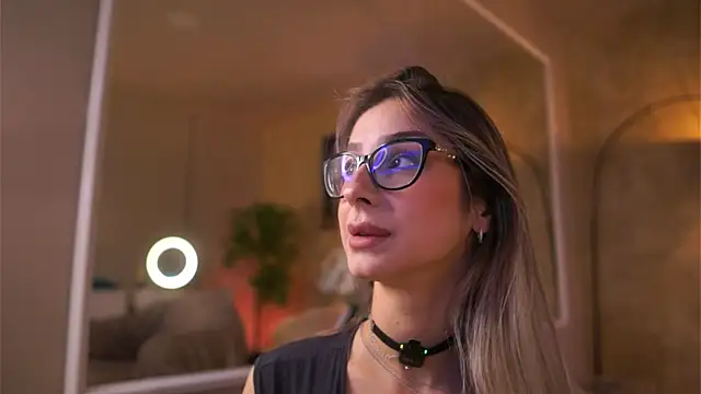 MaddieBryggs Adlı Modelin Web Kamerası Şovu