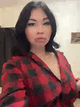 Show modela LaaadyDaaamn na web-kameri