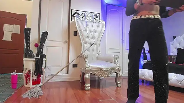 miss_nicolesds_'s Live XXX Chat