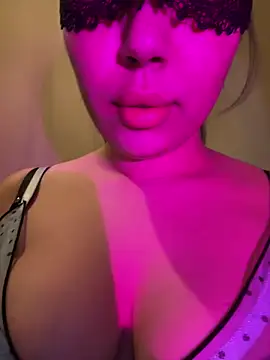 MissWildCherryのウェブカメラショー