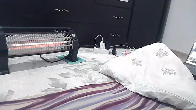 Guiltyyy-PleasureeeのライブXXXチャット