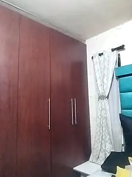 hemilynthomas2467's Live XXX Chat