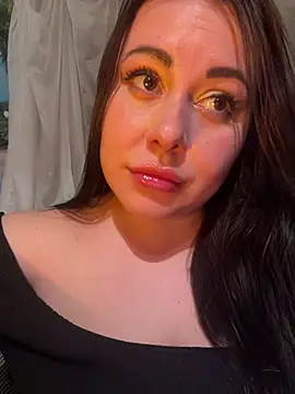 DaisyStreet Chat XXX in diretta