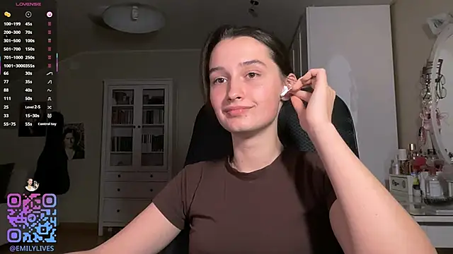 Živý XXX chat DarlineBrustera