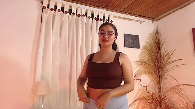 _Kim__M élő XXX-chatje