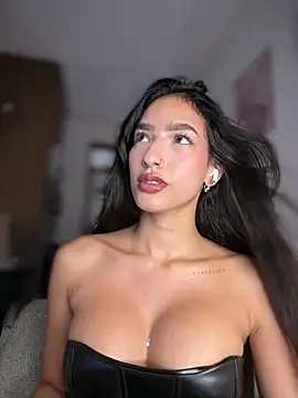 Czat XXX na żywo – DulceLenns