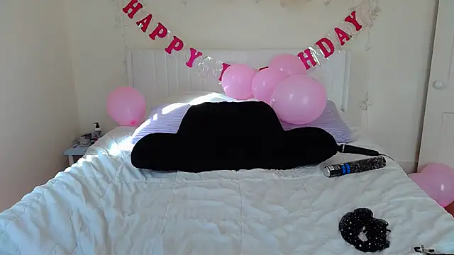 switchykitty's Live XXX Chat