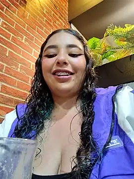 Chat +18 de Bagiolett ao vivo