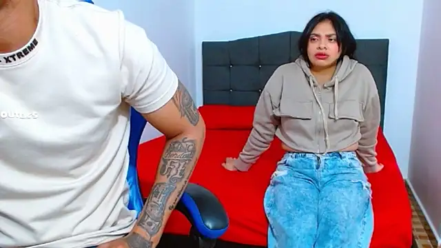 big--boss: διαδικτυακό σόου στην κάμερα