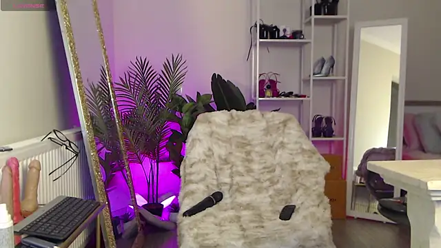 ArianaArianna Webcam Show