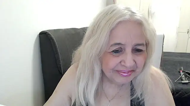 SusiLifeXXX Chat XXX in diretta