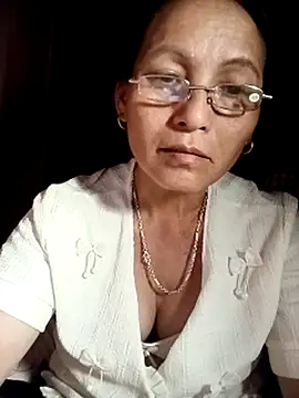 Chat XXX en directo de Cucci07