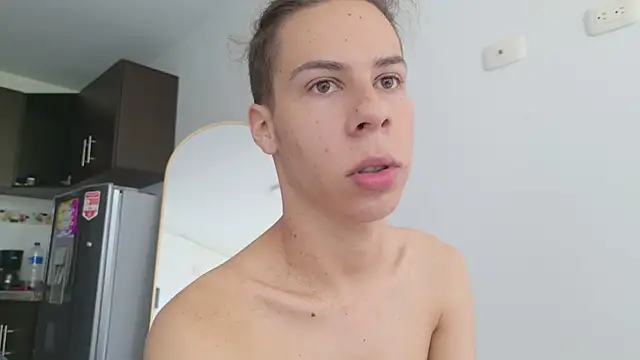XXX chat uživo modela grey___27