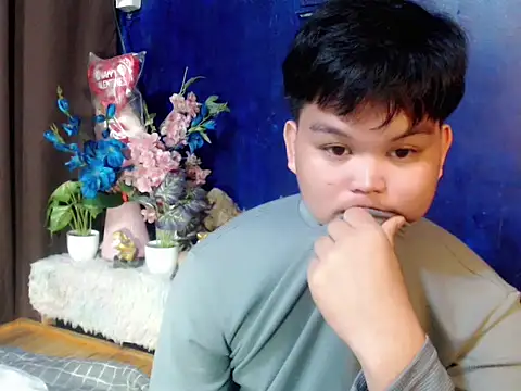 Rain_cum Chat XXX in diretta