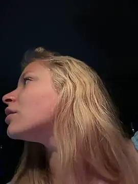 AnastasiaAniess' Webcam Show