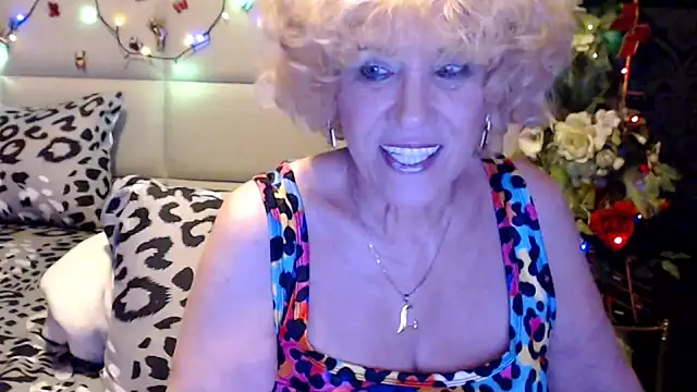 โชว์เว็บแคมของ HappyWomanOn