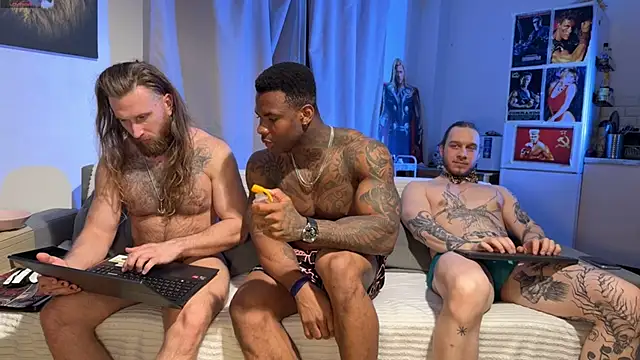 Show modela rusbigpaul na web-kameri