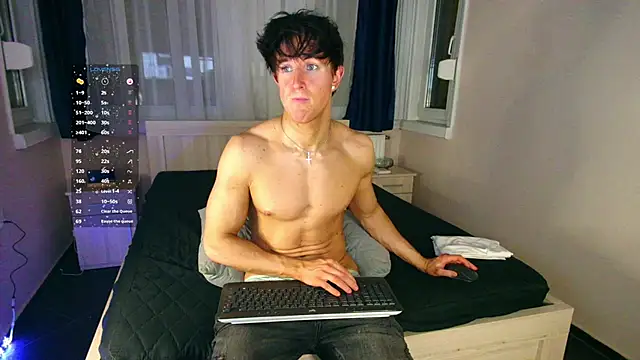 عرض كام ChristianLevine_