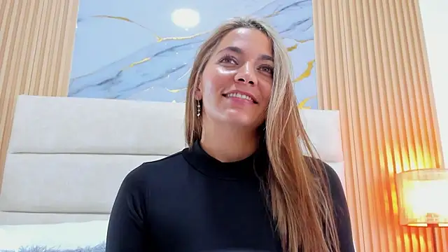 Chat +18 de Mia_Malkovaa_ ao vivo