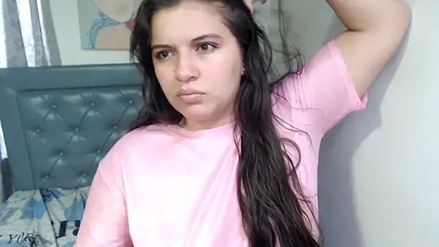 Chat +18 de sarah_aguilar ao vivo