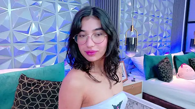 AdelineJhones 即時 XXX 聊天