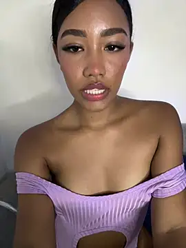 Chat +18 de kali_rousse ao vivo