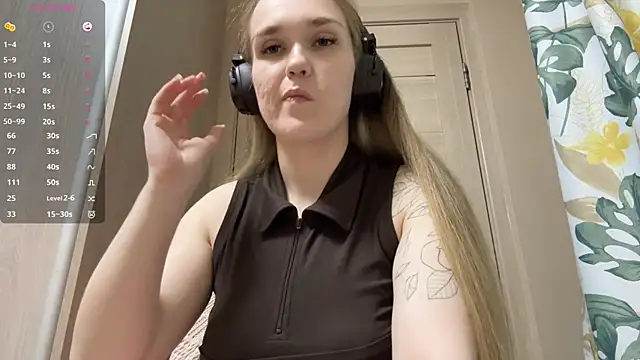 Chat +18 de DenitaSpace ao vivo