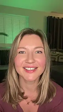 Chat +18 de WhereisAlice ao vivo