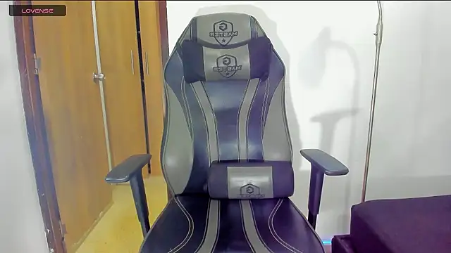 Thaliana_Jaramillo Chat XXX in diretta