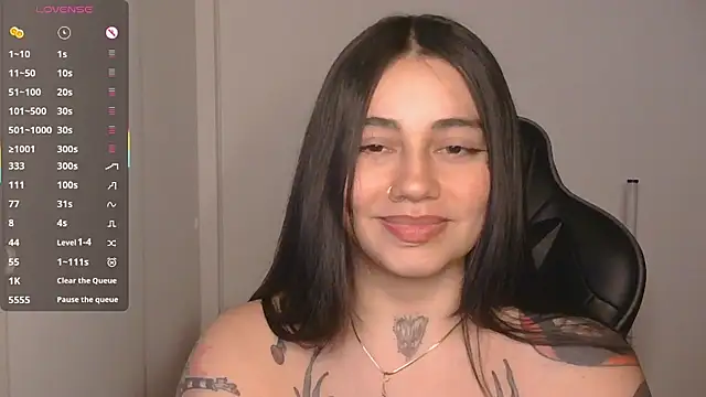 val_bardot élő XXX-chatje