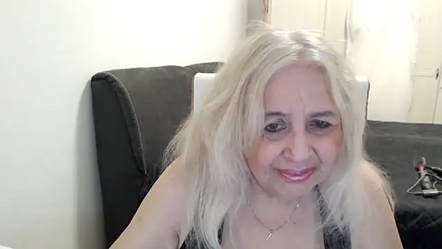 دردشة SusiLifeXXX الجنسية المباشرة