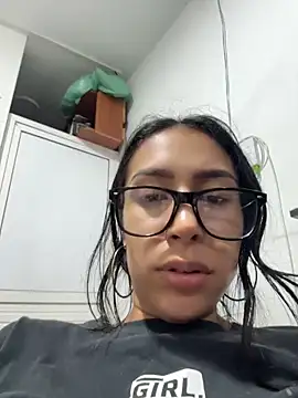 pregnant_sofii18's Webcam Show